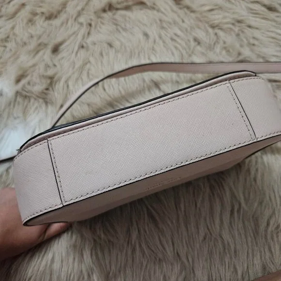 Kate Spade Bodybag - Picture 2 of 3